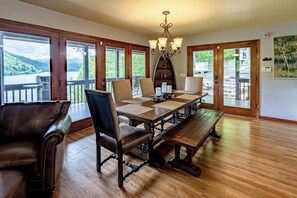 Dining - Family-Friendly Lakefront Retreat – Private Dock, Hot Tub & Endless Fun! (Topton)