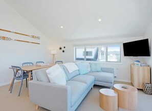 En 32-tommers LCD-TV med kabel-kanaler