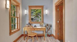 Interior - Kingfisher Point: Beautiful New Home on Cassadaga Lake (Cassadaga)