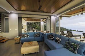 Interior - Gema Escondida-Newly Listed Home Nestled in the Jungle with Breathtaking Views  (Provincia de Puntarenas)