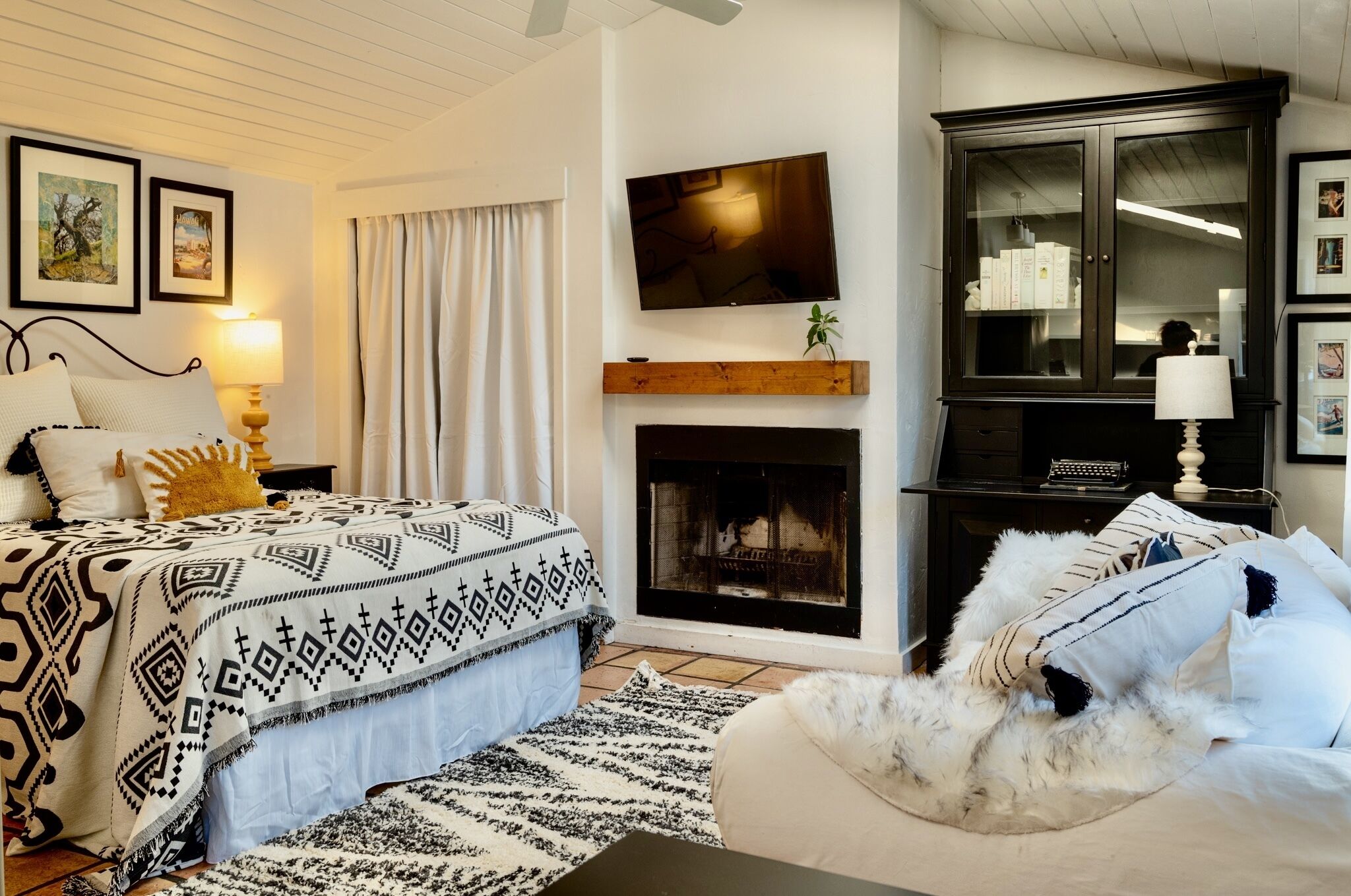 1 habitación, escritorio, tabla de planchar con plancha y wifi 