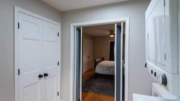 1 bedroom, travel cot, free WiFi, bed sheets