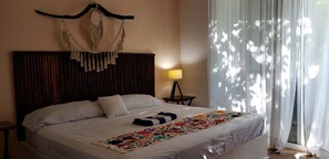 5 bedrooms, iron/ironing board, WiFi, bed sheets - Beautiful House 3 blocks from the Caribbean Ocean (Playa del Carmen)