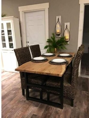 Dining - Whole house: BEST location! (Madison)