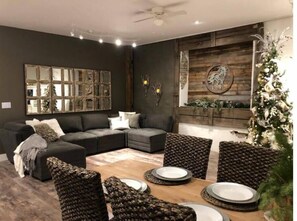 Interior - Whole house: BEST location! (Madison)