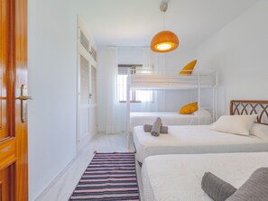 3 habitaciones, tabla de planchar con plancha y wifi gratis