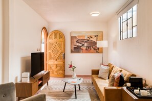 Living area - Santa Casa by Tasman (Mexico City)