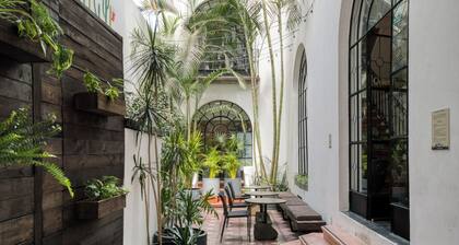 Santa Casa by Tasman