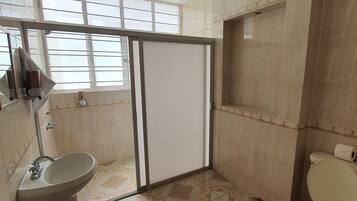 Family House | Bathroom | Shower, towels