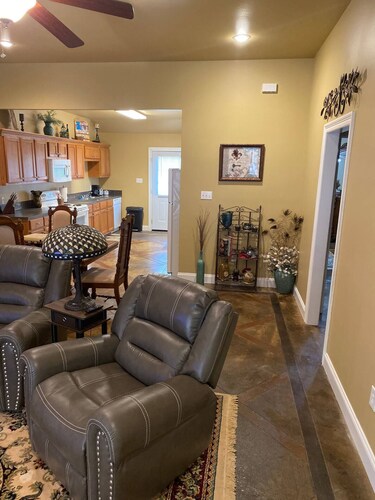 Relax in our beautiful New Orleans themed townhome

