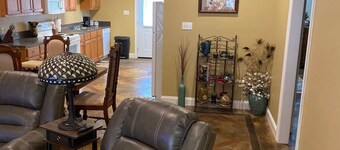 Relax in our beautiful New Orleans themed townhome

