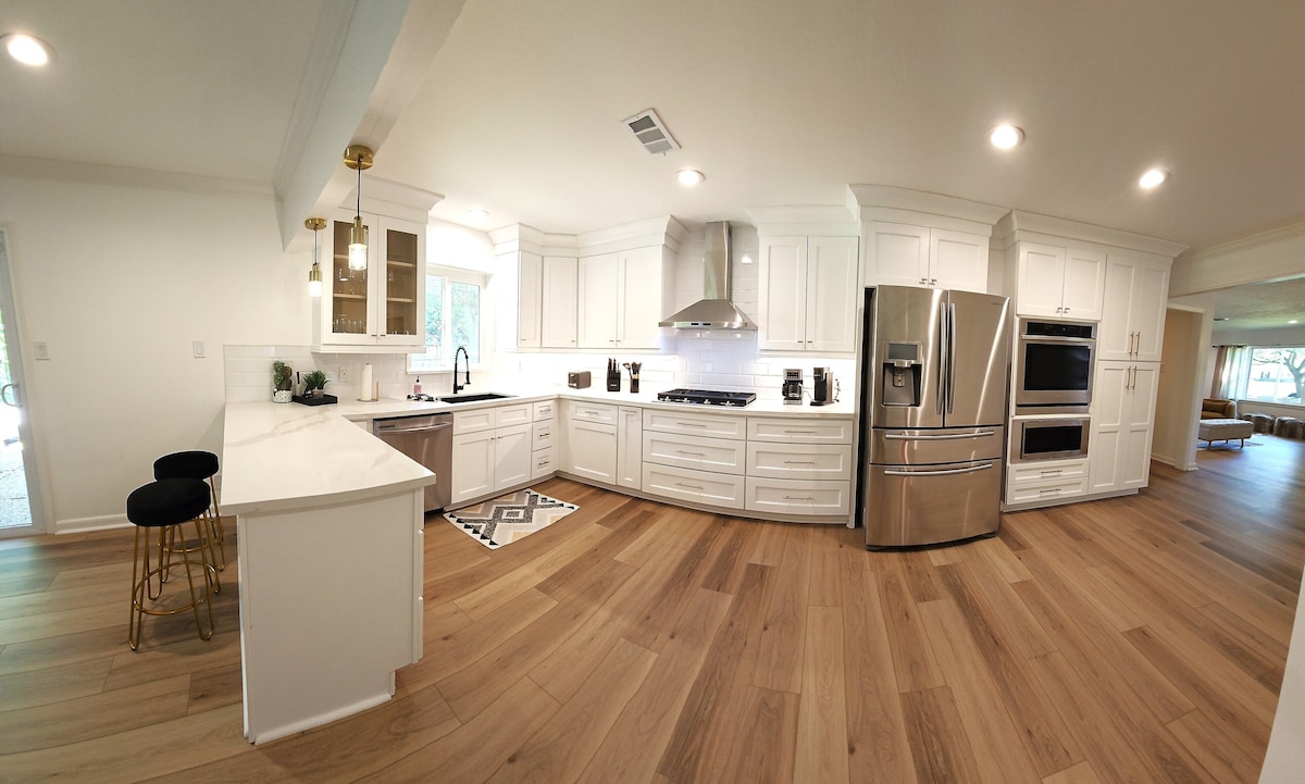 Photo 4 of Polished Home Near Central/Galleria/NRG/Med Ctr
