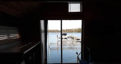 The Boathouse. A Waterfront Retreat on East Harbor