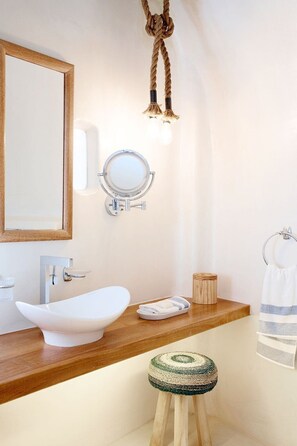 Handdoeken, zeep, shampoo, toiletpapier