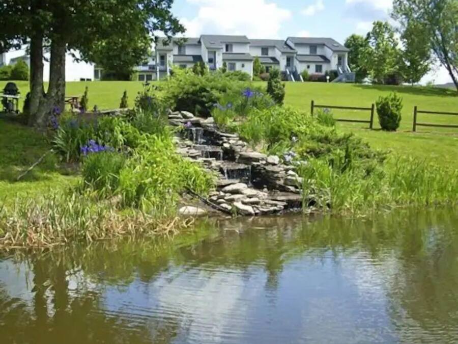 المنشأة من الخارج