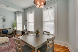 Dining - Modern Downtown Hot Springs Vacation Rental! (Hot Springs)