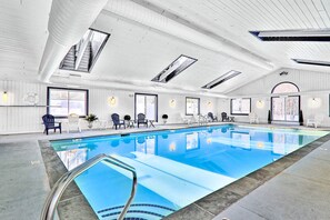 屋内プール、温水プール