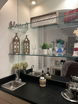 Interior - Golf home with waterfront view, beautiful pool, near country club and beaches  (Punta Gorda)