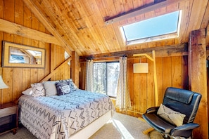 3 عدّة غرف نوم ومكواة/لوح كي وواي فاي وملاءات أسرّة