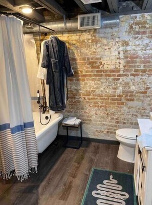 Towels, soap, toilet paper