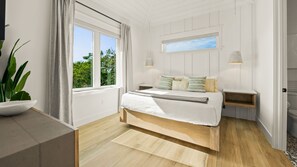 7 soverom, skrivebord, strykejern/-brett og wi-fi (inkludert)