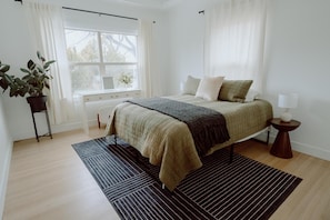 2 bedrooms, desk, iron/ironing board, travel crib - Stylish Downtown Retreat | 12 min to Broadmoor (Colorado Springs)