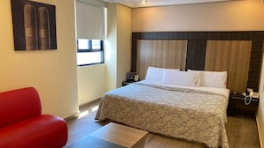 ห้องเอลีท | ตู้นิรภัยในห้องพัก, Wi-Fi ฟรี, ผ้าปูที่นอน
