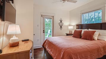 House, Multiple Beds (Casa Blanca 2bd 2ba Private Pool an) | 2 bedrooms, free WiFi