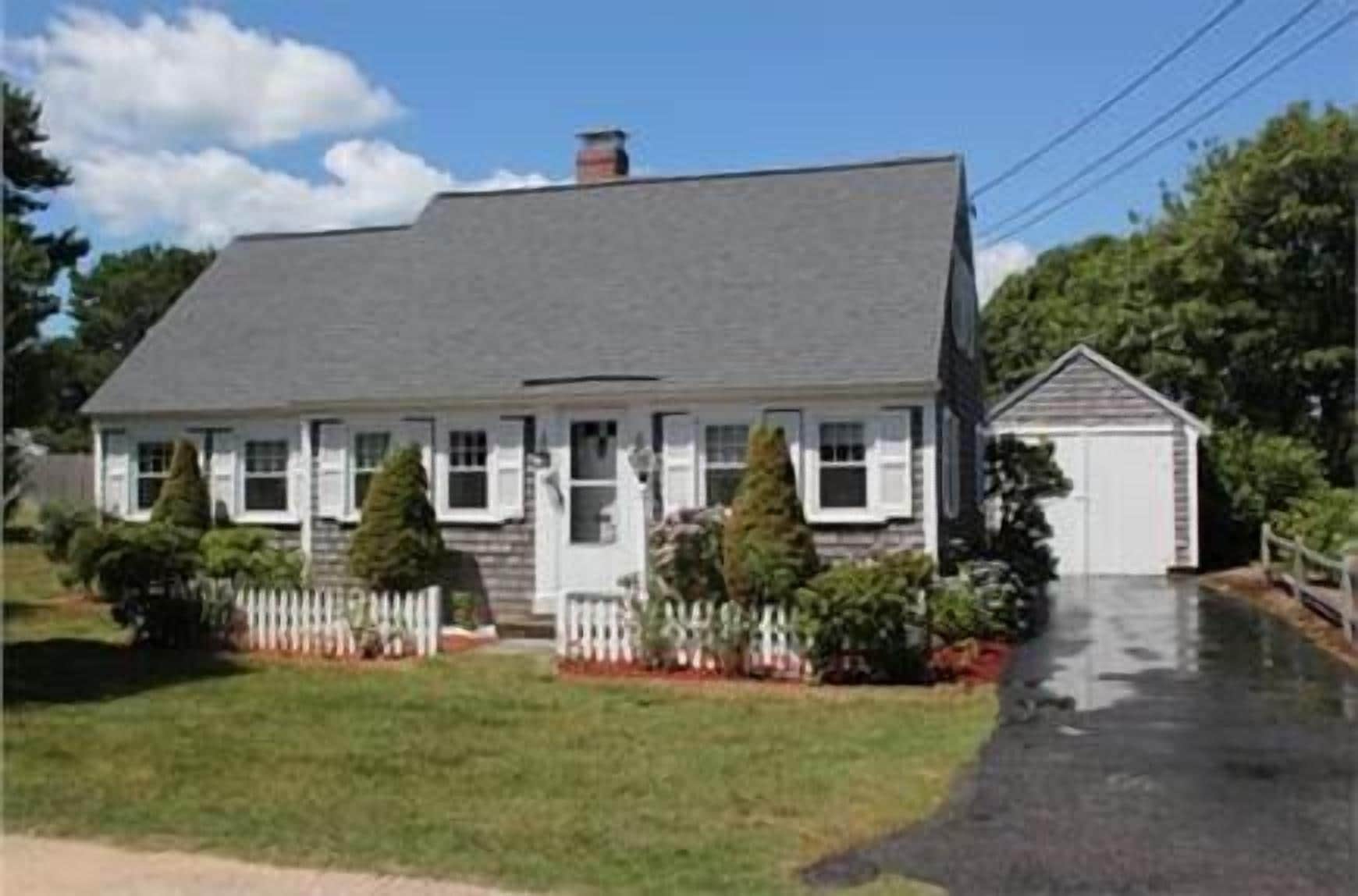 Water View Home. Central A/C. Only Steps to Beautiful Nantucket Sound