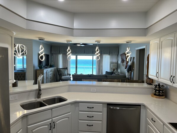 Fridge, microwave, oven, stovetop - Coral Reef Unit#501 (Beachfront 4 bedroom 3 bath condo on the 5th floor) (Panama City Beach)