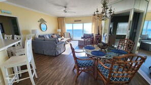 Smart TV - Beachfront 3br/3ba condo on the 6th floor with free beach chairs included! (Panama City Beach)