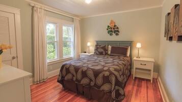 Rumah, Beberapa Tempat Tidur, pemandangan kolam renang (Mango Haus  2bd 2ba  Private Pool and) | 2 kamar tidur dan Wi-Fi gratis