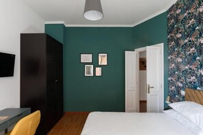 2 bedrooms
