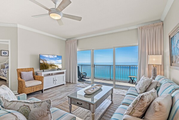 Smart TV, DVD player - Coral Reef, Unit #1102 (Beachfront 2 bedroom 2 bath condo on the 11th floor) (Panama City Beach)