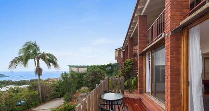Discover the idyllic coastal escape of Siesta by the Sea, nestled in the heart of Coffs Harbour, NSW