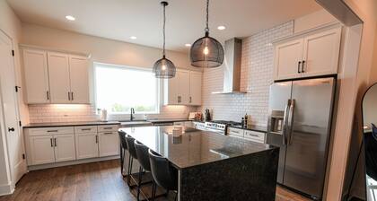 Luxe Nashville 3-bedroom Townhouse w/rooftop deck