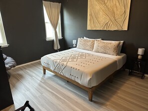 3 bedrooms, iron/ironing board, travel crib, free WiFi