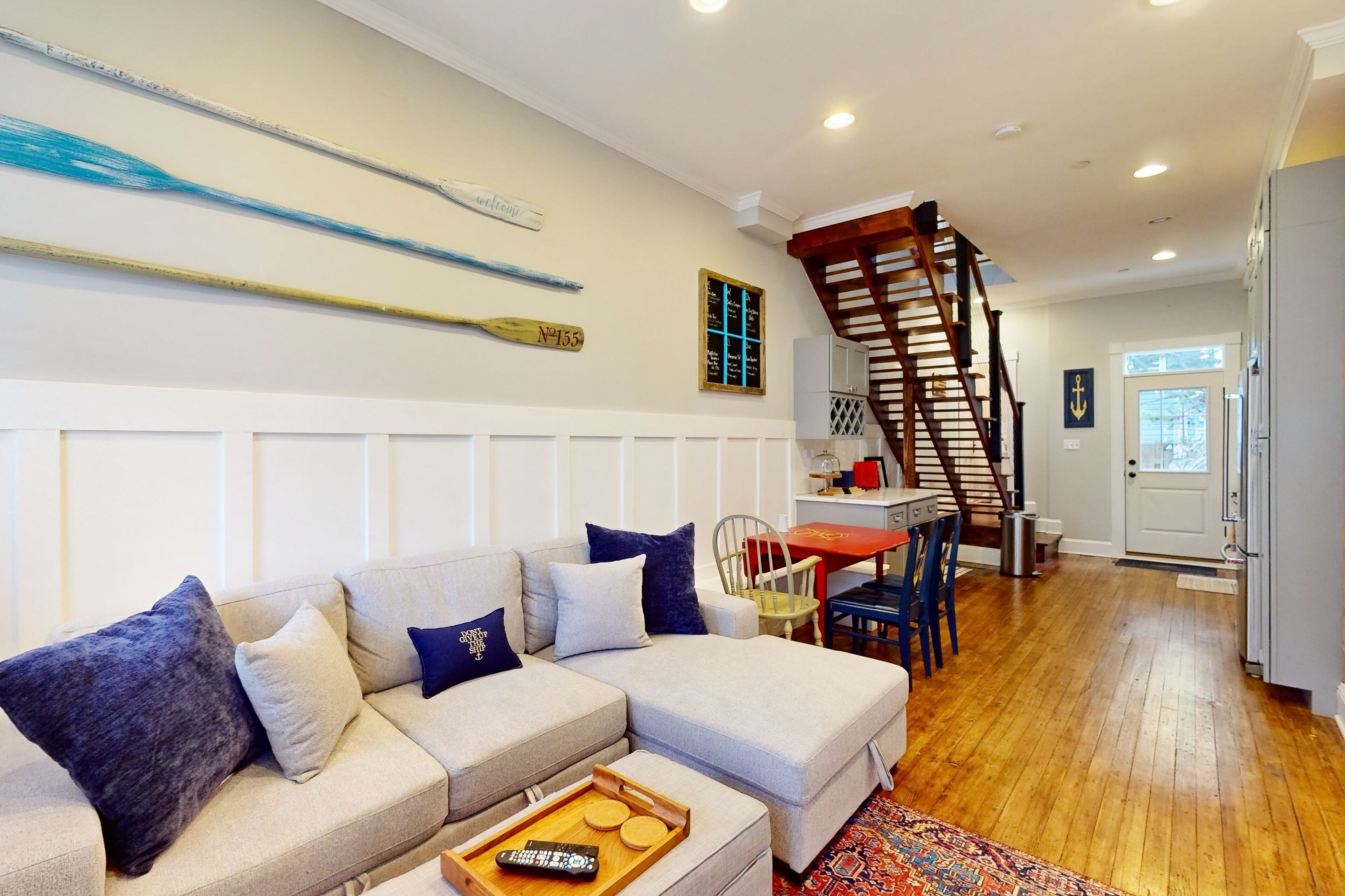 Nautical charmer near the City Dock with open layout, W/D, & AC