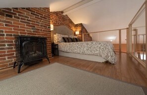 1 habitación, escritorio, tabla de planchar con plancha y wifi gratis 