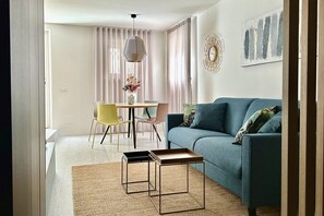 TV - Artist's house - Numana, wonderful detached house (Numana)