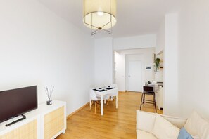 TV - S329 - Sirolo, renovated three-room apartment near the center (Sirolo)