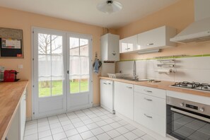 Fridge, microwave, oven, dishwasher - La Merisolle - 850m mer - Wifi (Pornic)