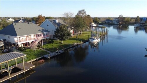 Mardi Gras Escape: 25 Min to Parades/ Quiet Nights