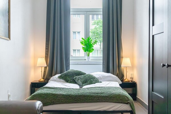 1 Schlafzimmer, Bügeleisen/Bügelbrett, Bettwäsche