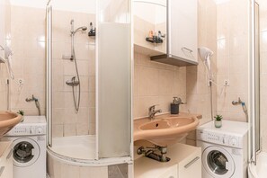 Dusche, Haartrockner, Handtücher, Seife