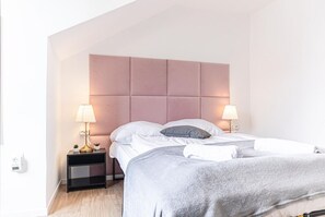 2 dormitorios, tabla de planchar con plancha, wifi y ropa de cama