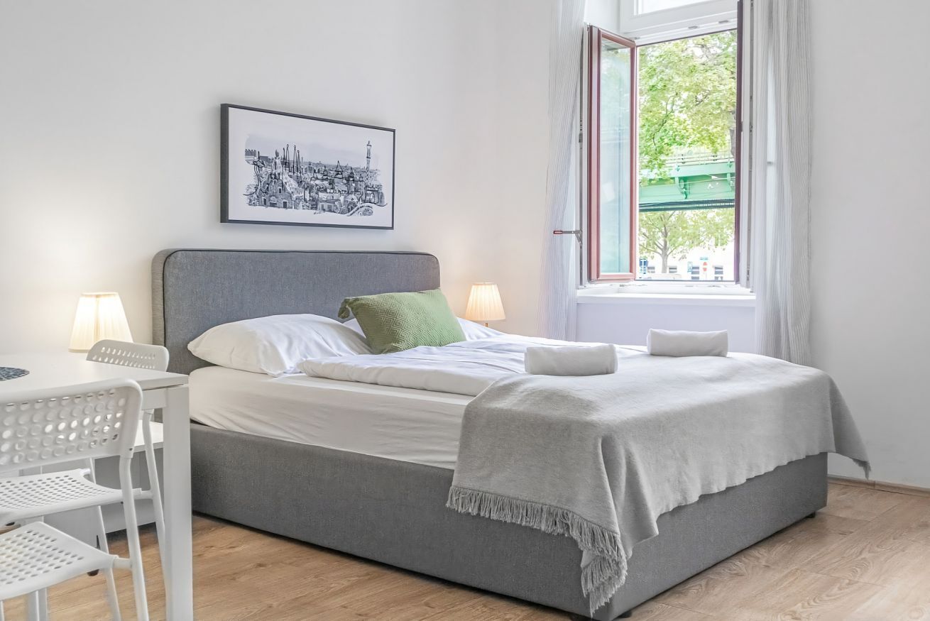 2 bedrooms, WiFi, bed sheets