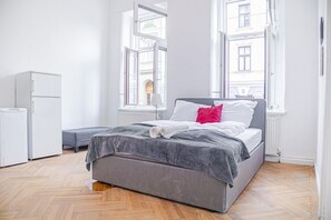 2 slaapkamers, een strijkplank/strijkijzer, wifi, beddengoed