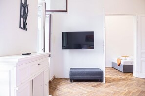 2 makuuhuonetta, silitysrauta/-lauta, Wi-Fi, vuodevaatteet