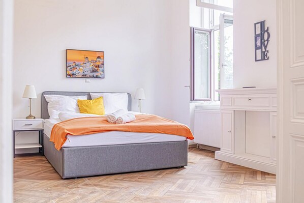 2 chambres, fer et planche à repasser, Wi-Fi, literie fournie